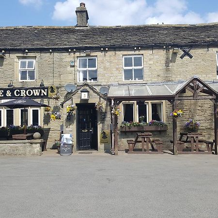 ホテル The Rose And Crown ハダーズフィールド エクステリア 写真